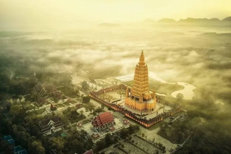 Bang Thong Temple + Tha Pom Khlong Song Nam + Khlong Hrud (Clear Water Canal)